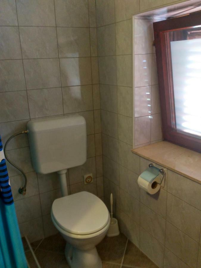 Apartmani Tonica Sukosan Exterior photo
